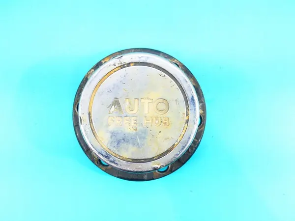 Navan liitos Mitsubishi Pajero I 2.6B image 2