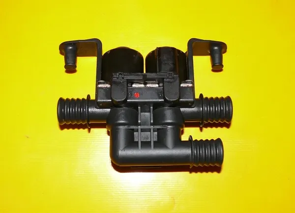 Verwarmingswaterklep BMW X5 X6 image 3