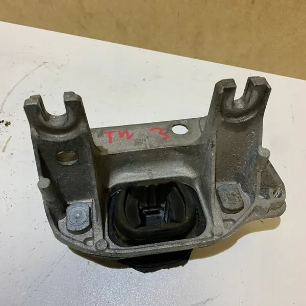 Support Moteur Renault Twingo III OEM 112127847R image 2