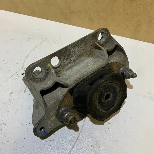 Support Moteur Renault Twingo III OEM 112127847R image 3
