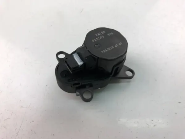 Saab OE fläktmotor OEM 15200563 för 9-5 (YS3G) image 2