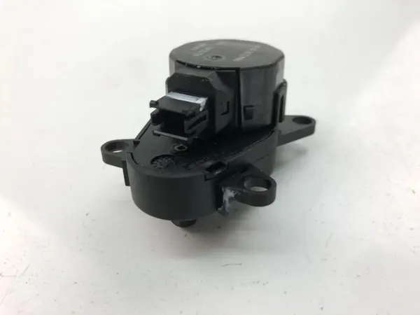 Saab OE fläktmotor OEM 15200563 för 9-5 (YS3G) image 3