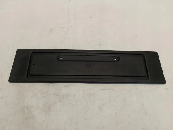 Tesla Model Y Heck-Kennzeichenhalter OEM 1531450-00-A image 2