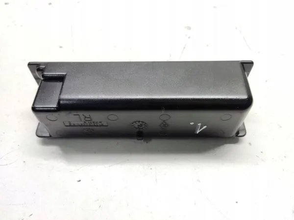 BMW 3 E46 Framaskfäcksinsats OEM 8229175 image 4