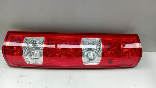 IVECO DAILY IV lámpara trasera derecha 2008-2014 image 2