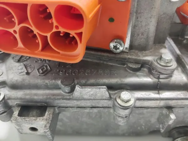 Invertteri Renault Zoe I 2013-2019 OEM 296G96652R image 10