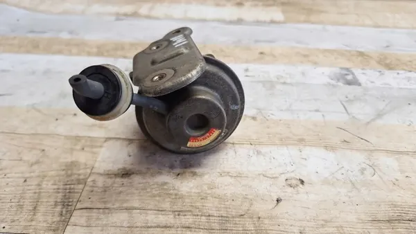 Toyota EGR-ventil OEM 2562027010 för Corolla Verso image 5