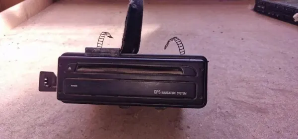 BMW CD-vaihtaja OEM 65906920758 7-sarja E38 image 3