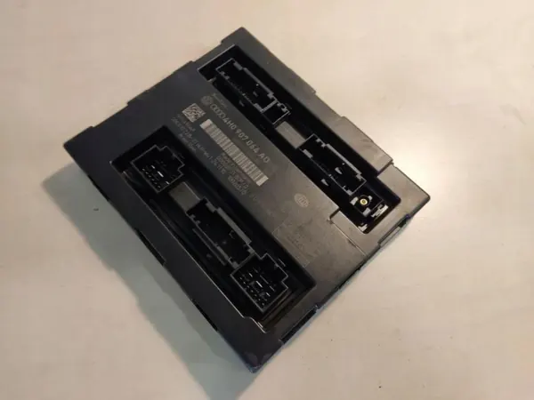 Audi A8 D2 Mukavuusmoduuli OEM 4H0907064AD Käytetty image 3