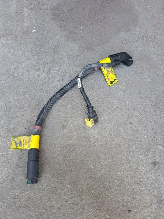 Gebrauchtes ADBLUE Heizkabel OEM 22330354 - Volvo OE image 2