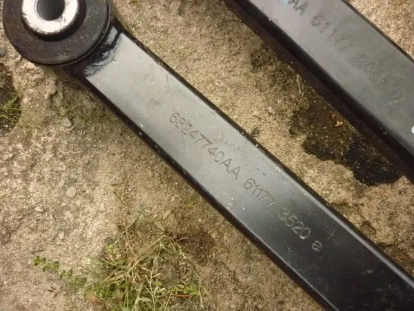 Braccio di controllo posteriore superiore inferiore Wrangler JL 18-25 68247741AA image 5