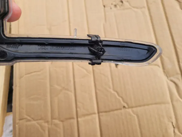 Käytetty LED peilivilkku OEM 12993290 Renaultille image 4