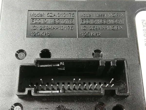 VW Jetta 5C6 Comfortmodule 2015-2018 OEM image 5