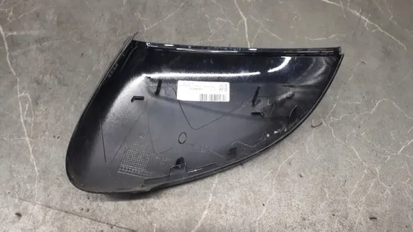 Boîtier de rétroviseur droit OEM 23383024D pour VW Golf VIII image 4