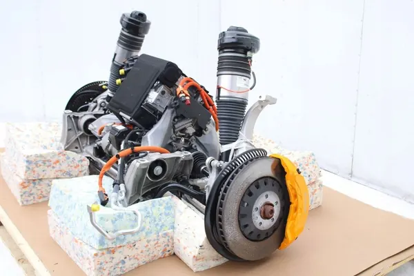 Audi E-Tron framvagnsbalk OEM 0EF901141AG image 7
