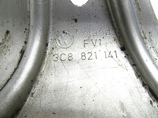 Suporte do para-lamas dianteiro esquerdo OEM 3C8821141 image 6