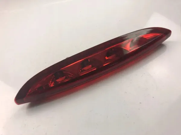 Zusätzliche Bremsleuchte Peugeot 208 OEM 9674308080 image 2