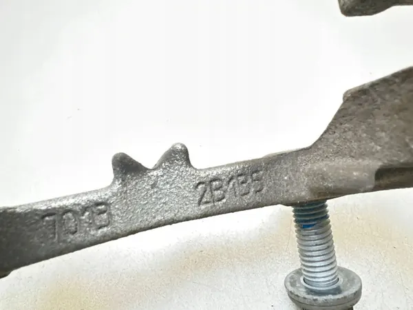 2014 Ford Fusion II Parte do sistema de freios 2B135 image 4