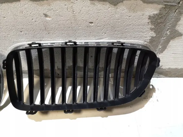 BMW 5 F10 F11 Kidney Grill Chrome image 7
