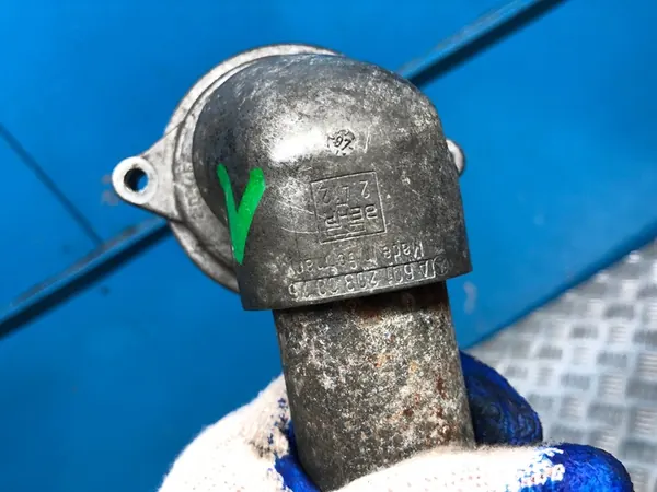 MERCEDES VITO W638 2.3 D Thermostaatbehuizing Slang OEM image 3