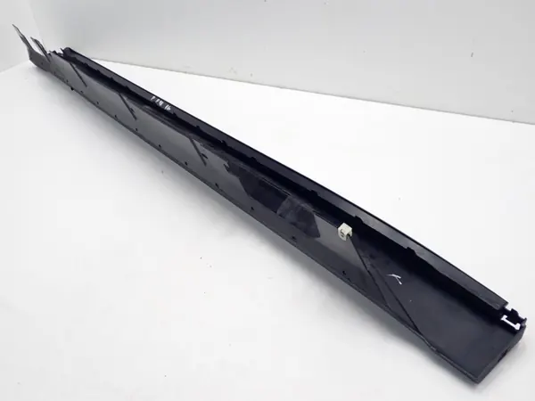 Protector de umbral derecho BMW F48 X1 OEM 7332328 image 9