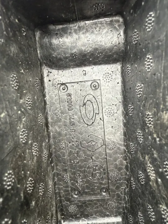 Renault Arkana Frontstoßstangenabsorber OEM 620907445R image 3