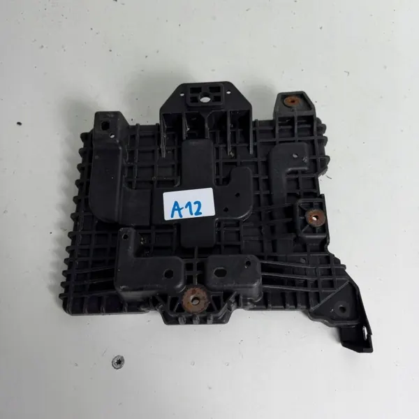 Hyundai I20 II accu bevestigingsbasis OEM JPF37150C8000 image 2