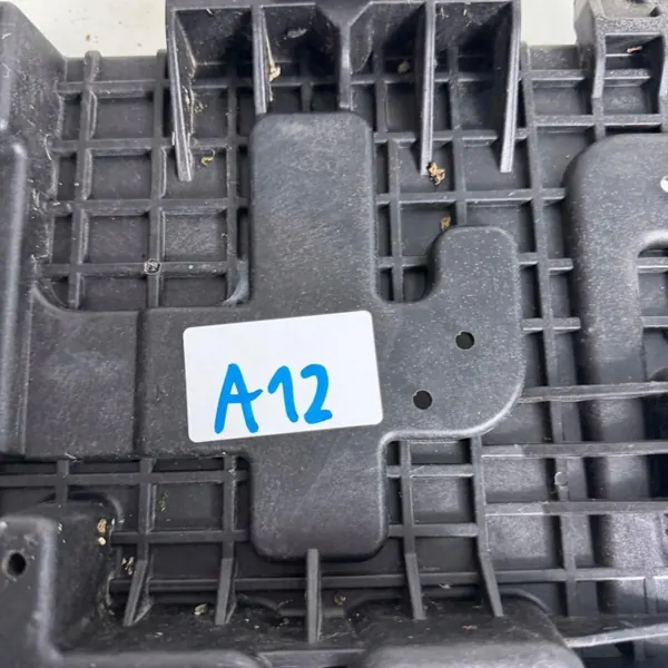 Hyundai I20 II accu bevestigingsbasis OEM JPF37150C8000 image 6