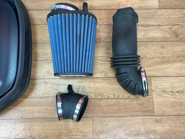 Kit de filtre à air Shaker Dodge Challenger 2015+ OEM image 4