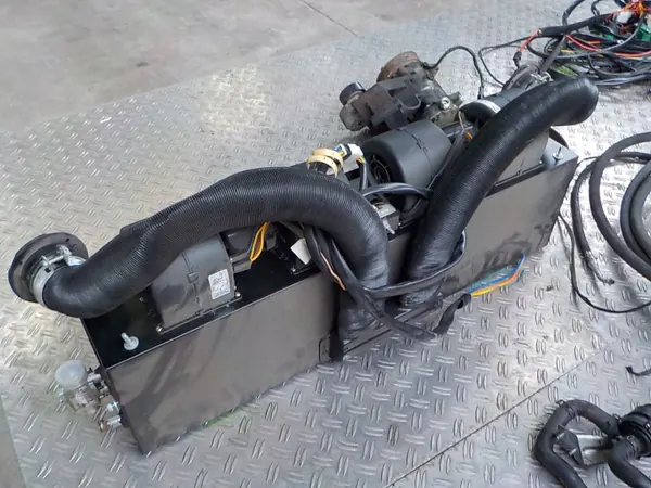 Kit Ar Condicionado VW Crafter OEM SD7H15PPVB - Usado image 10
