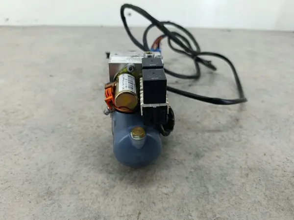 Bomba de techo OEM DAI1-104715 para Peugeot 307 CC image 5