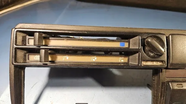 Painel de ventilação VW GOLF II com interruptores 191857243A image 5