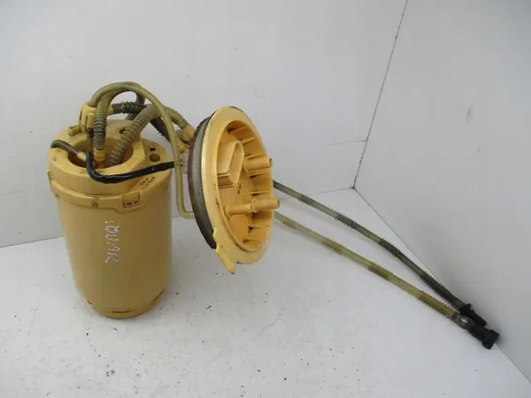 VW Touareg 02-10 TDI Brandstofpomp image 2