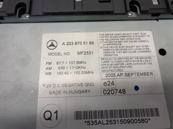 Rádio CD Mercedes C W203 OEM 2038705189 - Usado image 7