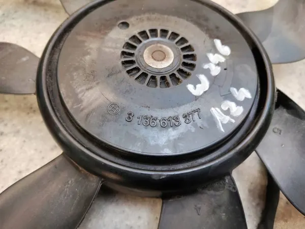 Jäähdytinpuhallin OEM 3136613377 Mercedesille image 3