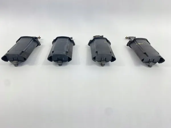 Dörrstopp OEM 2017270430 Fram & Bak Set image 3