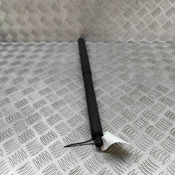 Atuador de porta-malas esquerdo VW PASSAT B8 3G9827552 image 4