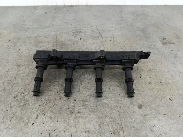 Bobina de ignição DELPHI GN10363 para Opel Vectra C 2.2 16V image 2