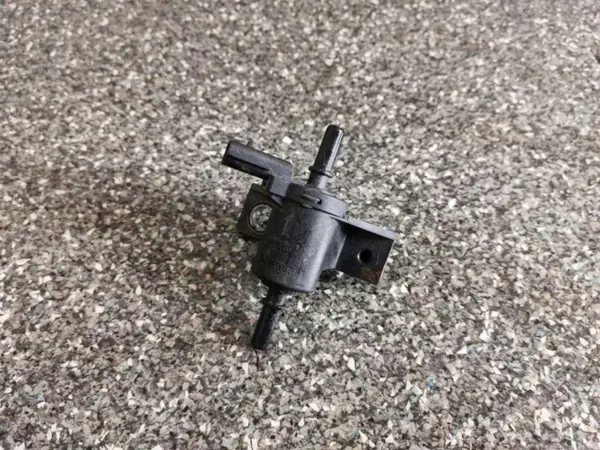 Nissan OE Solenoidventil OEM 208859042R - Begagnad image 2
