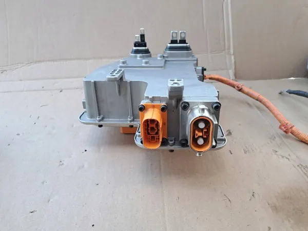 Hyundai Kona EV Invertterimoduuli OEM 91958K4100 image 3