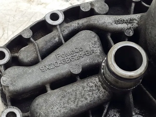 2012 Land Rover Range Rover Evoque L538 Ölkühler 5989070371 image 3