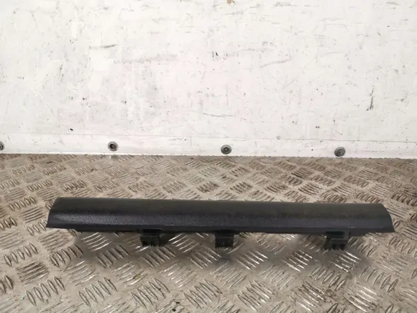 Protège-bas de porte avant Hyundai OEM FBZ11924 image 2