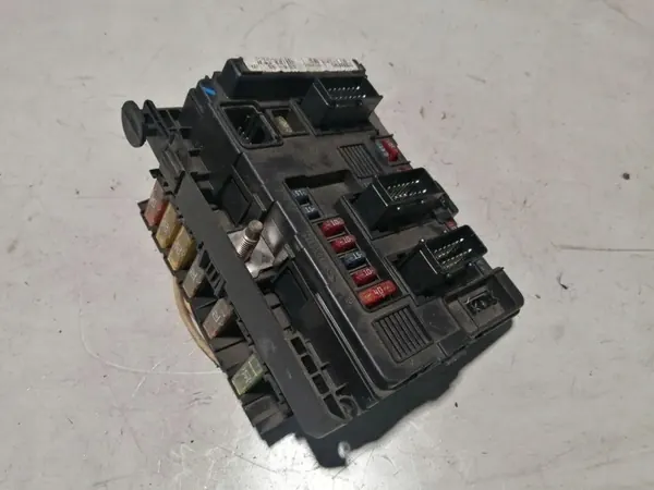 Module Confort OEM 9643498680 pour Peugeot 306 Break image 2