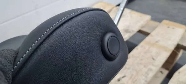 Appuie-tête gauche avant OEM KTS31301 en cuir image 7