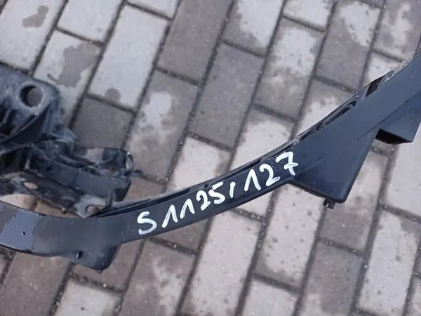 KIA CEED 1 I 06- Frontverstärkung 641011H300 image 5