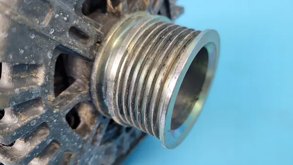 MERCEDES W205 C400 3.0B 19r Vaihtovirtageneraattori A0009061722 image 8