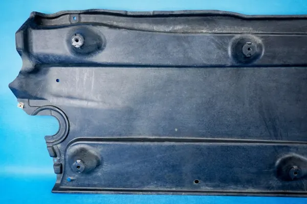 Gebruikte Audi OE onderbodyschild links 5QF825201J image 3