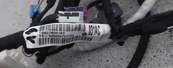 Dodge Challenger Linker Deurkabel 68278031AC image 2