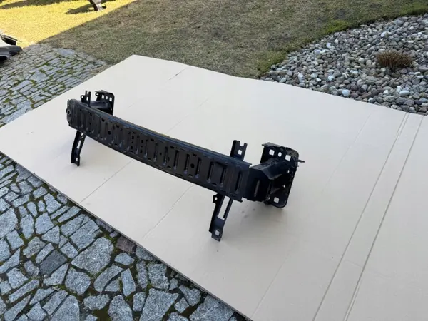 OEM H1BB-109A Framkorsbalk för Ford Fiesta MK8 image 3