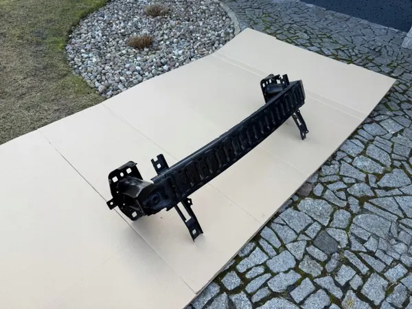 OEM H1BB-109A Framkorsbalk för Ford Fiesta MK8 image 4